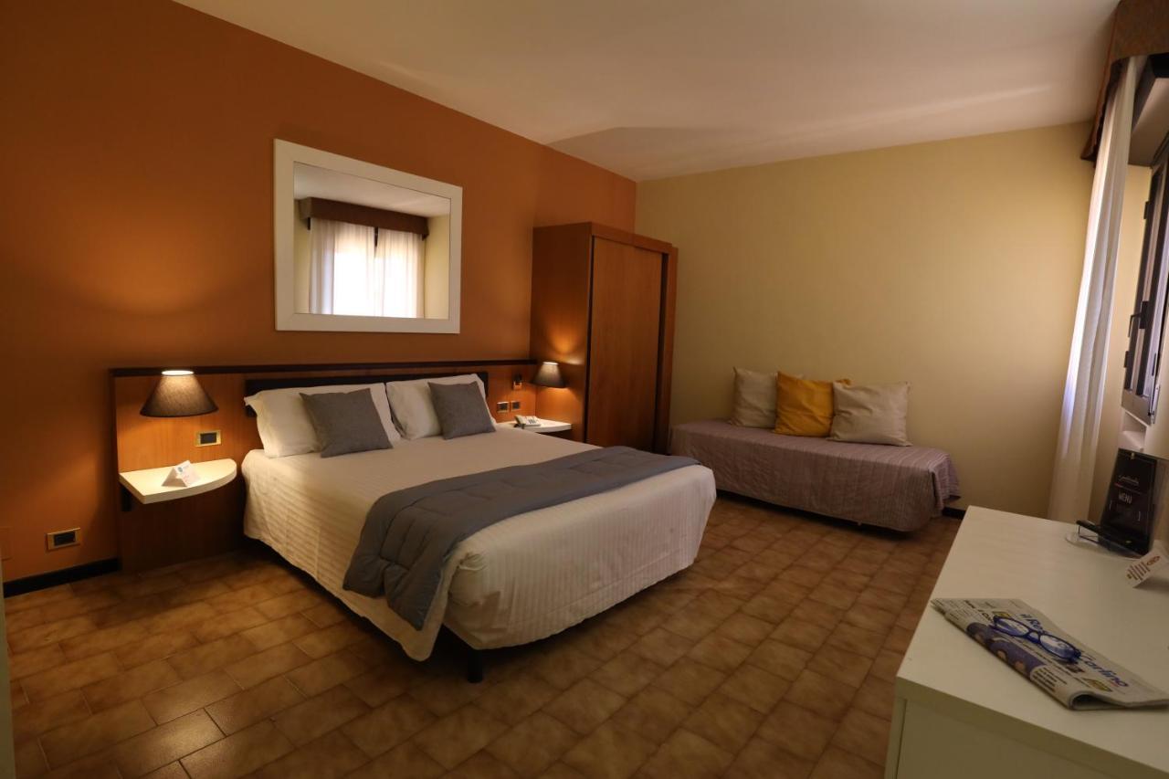 Rhi Porta Bologna Hotel Pieve di Cento Kültér fotó