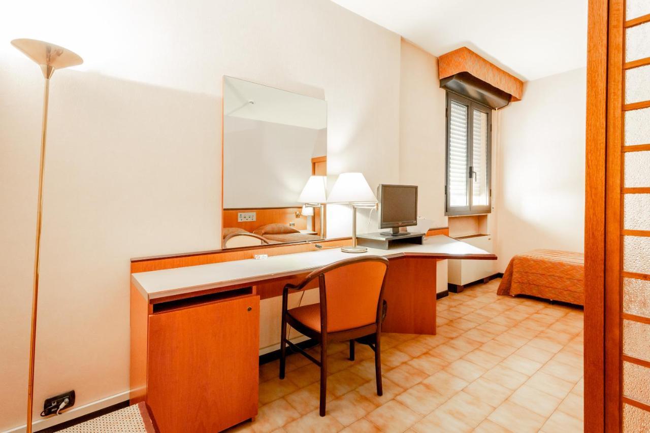 Rhi Porta Bologna Hotel Pieve di Cento Kültér fotó