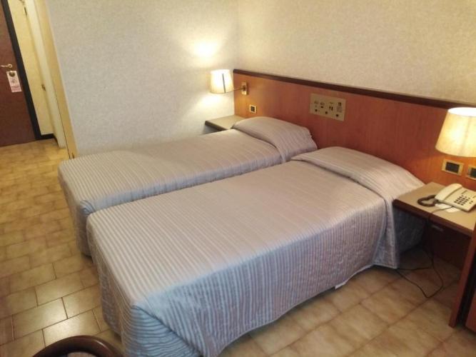 Rhi Porta Bologna Hotel Pieve di Cento Szoba fotó