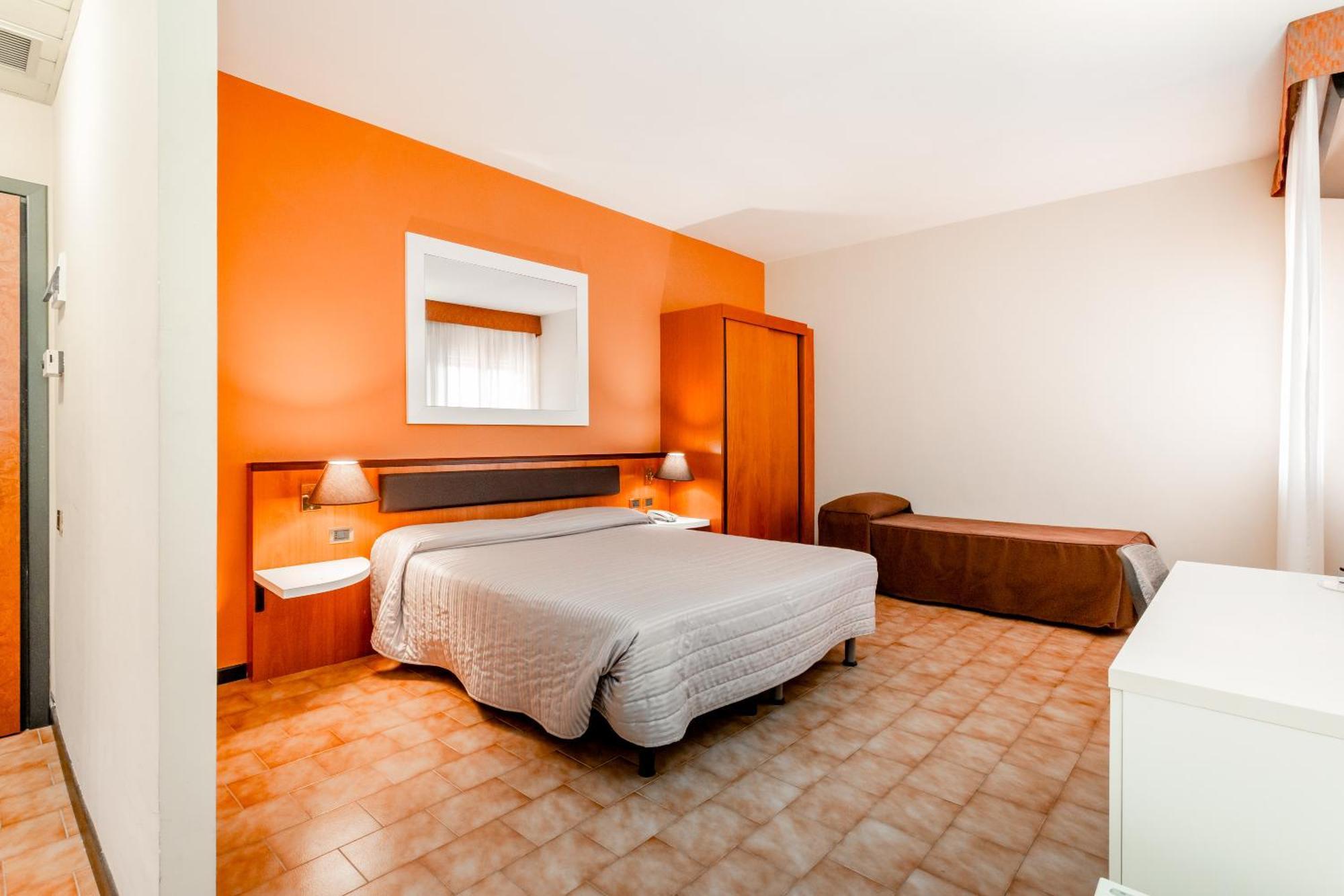 Rhi Porta Bologna Hotel Pieve di Cento Kültér fotó